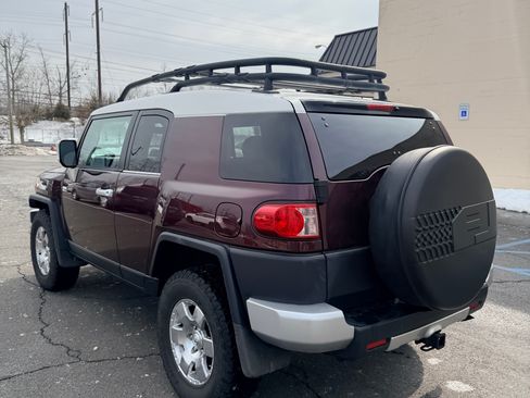 Used 2007 Toyota FJ Cruiser 4WD image 5