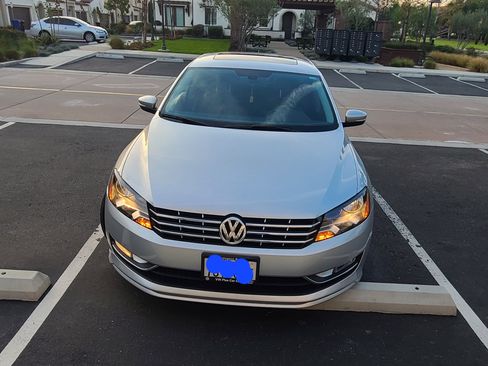 Used 2015 Volkswagen Passat 3.6 SEL Premium image 1