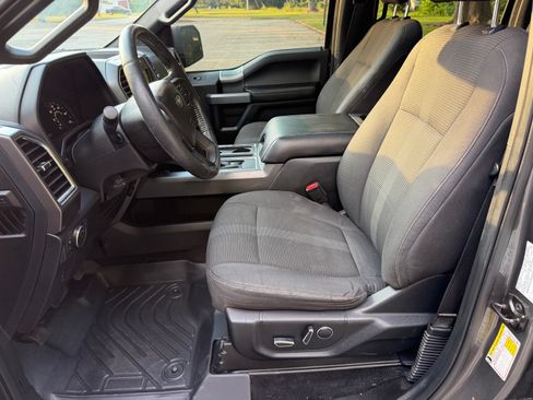 Used 2016 Ford F150 XLT w/ Equipment Group 302A Luxury AWD/4WD image 13