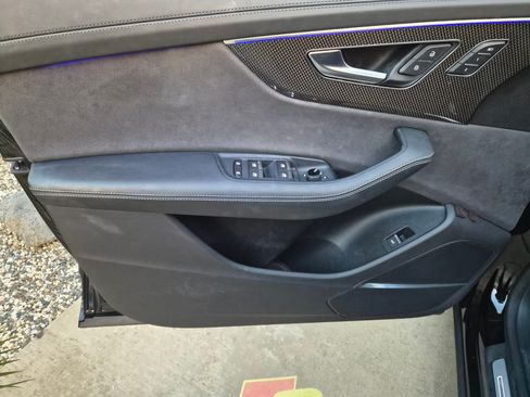 Used 2023 Audi SQ8 Prestige w/ Prestige Package image 9