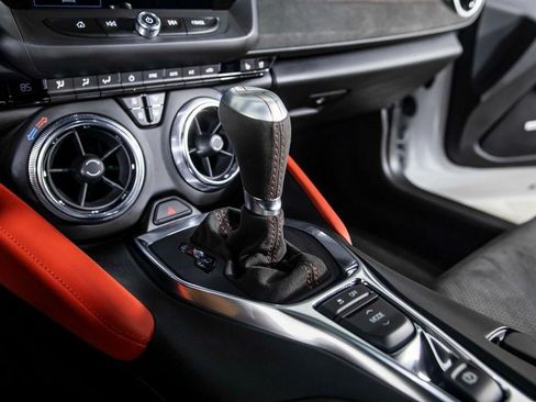 Used 2021 Chevrolet Camaro ZL1 RWD image 14