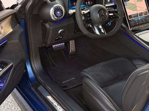Used 2024 Mercedes-Benz AMG GT 63 image 17