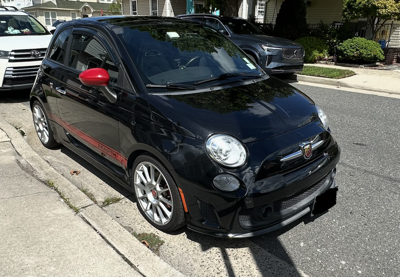 Used 2012 FIAT 500 Abarth w/ Safety & Convenience Pkg FWD image 8