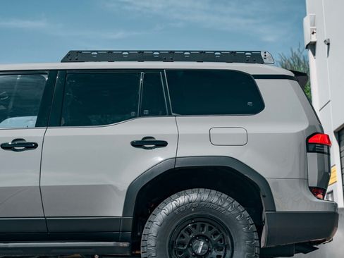 Used 2025 Lexus GX 550 image 13