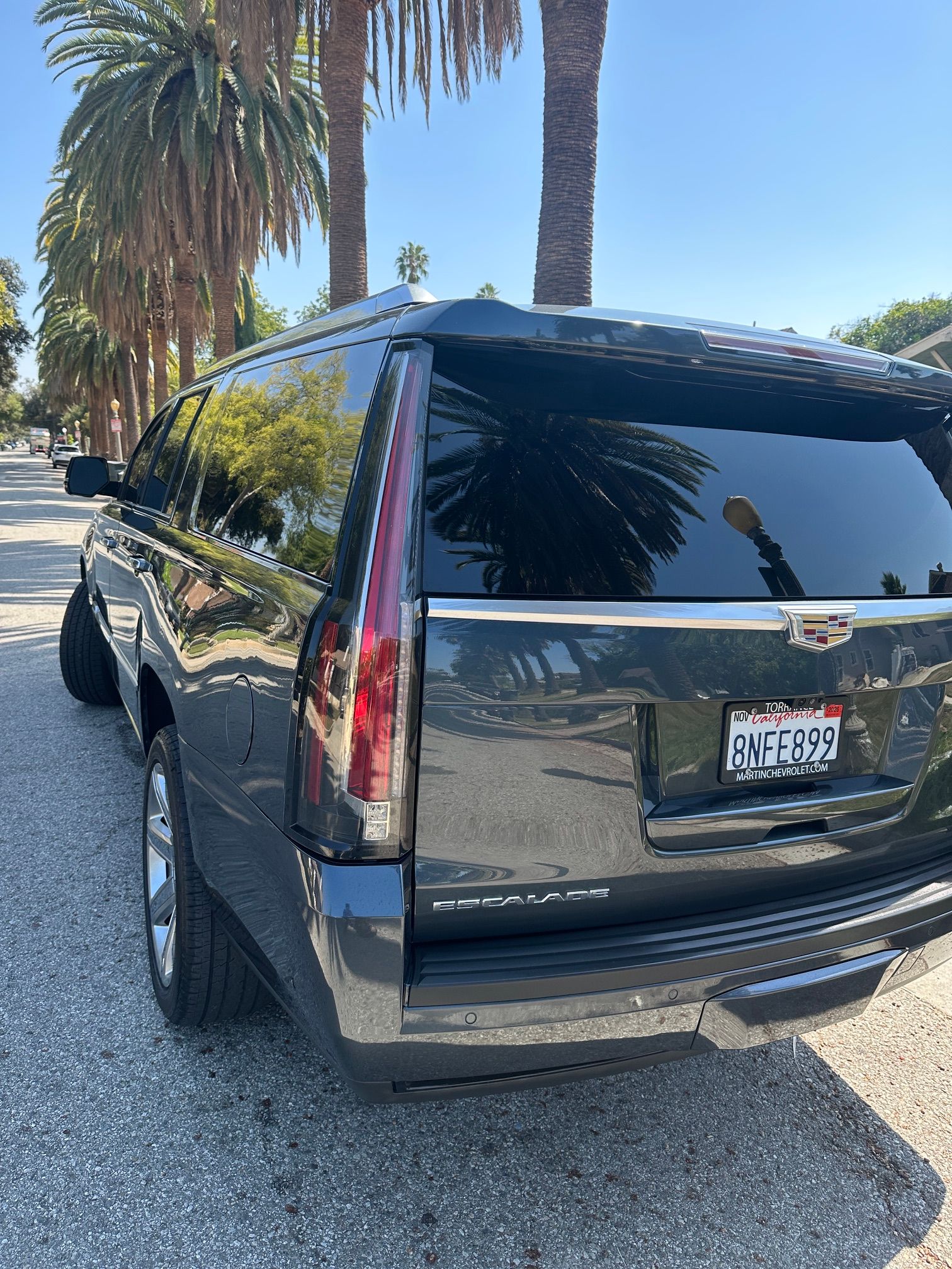 Used 2019 Cadillac Escalade ESV Premium Luxury AWD/4WD image 5