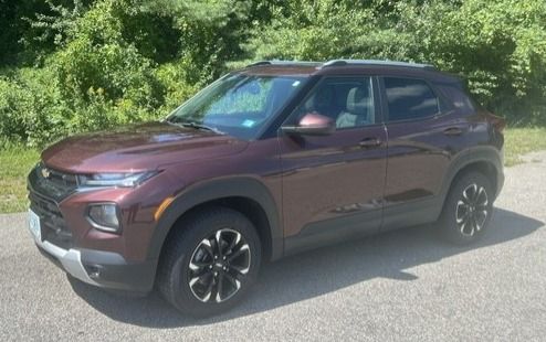 Used 2022 Chevrolet TrailBlazer LT w/ Sun and Liftgate Package AWD/4WD image 1