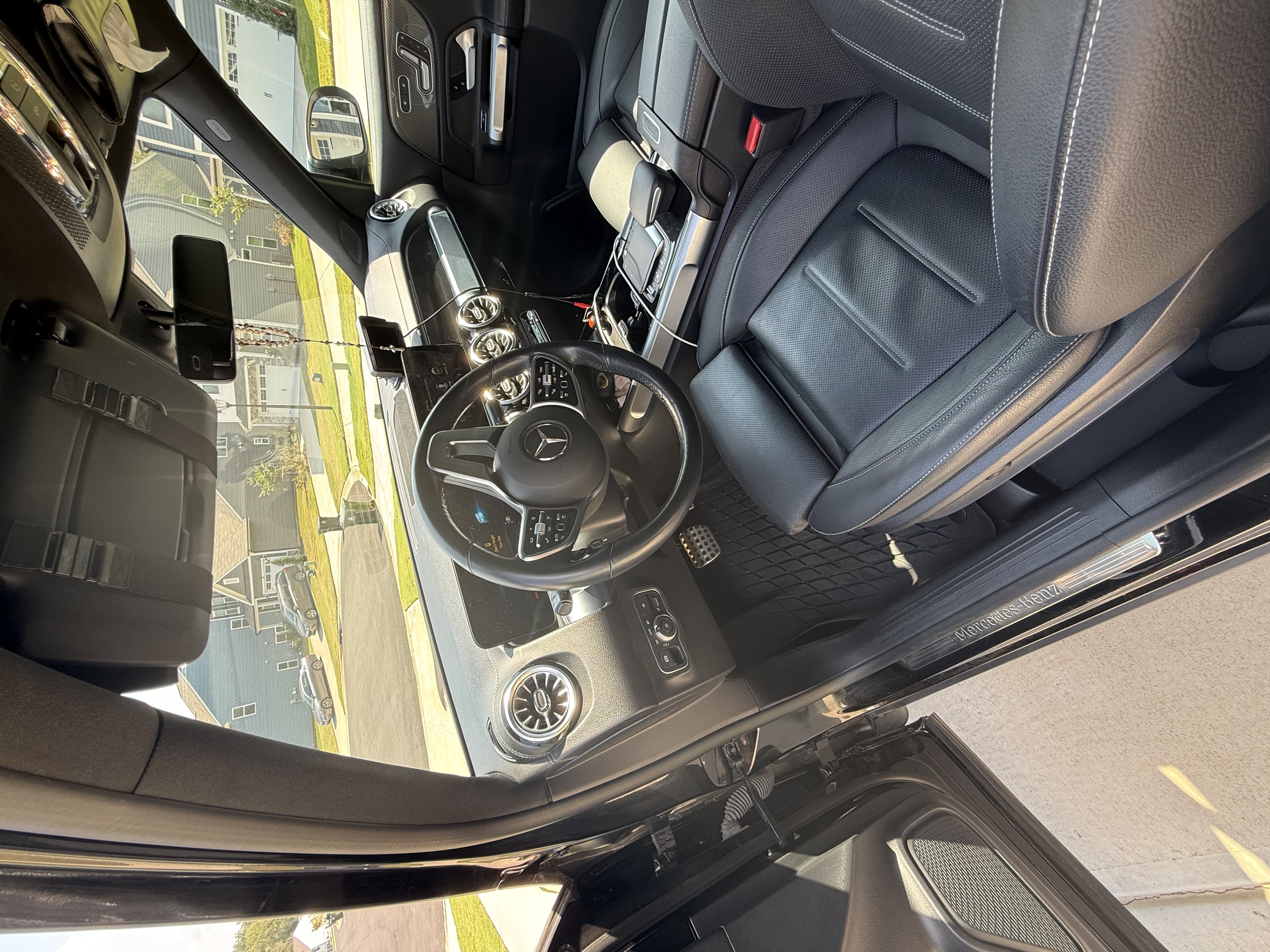 Used 2023 Mercedes-Benz GLB 250 4MATIC image 8