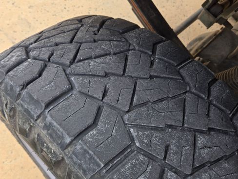 Used 2004 Ford Excursion Limited image 25