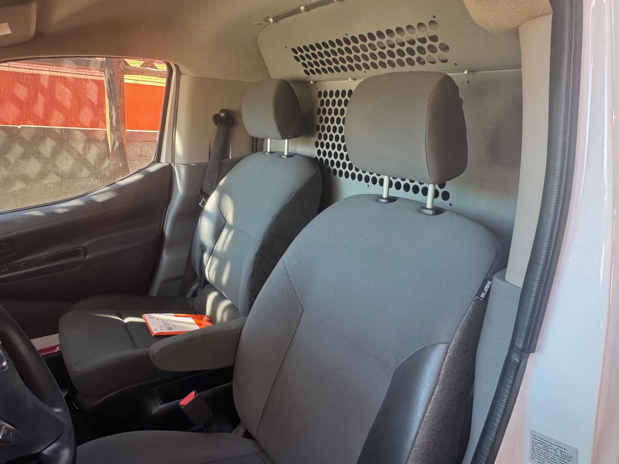 Used 2020 Nissan NV200 SV FWD image 2