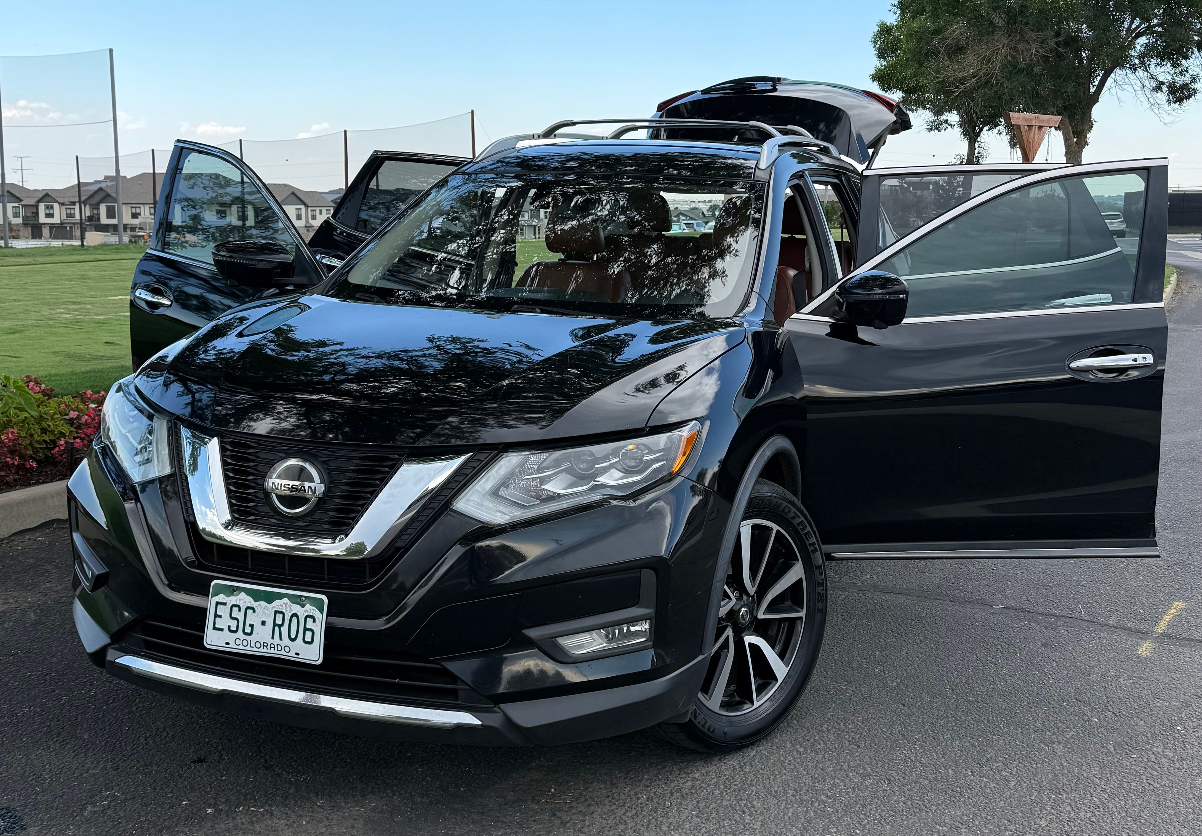 Used 2018 Nissan Rogue SL w/ Premium Package AWD/4WD image 1
