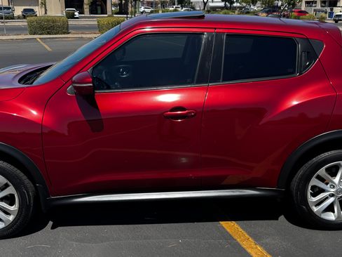 Used 2015 Nissan Juke SL image 9