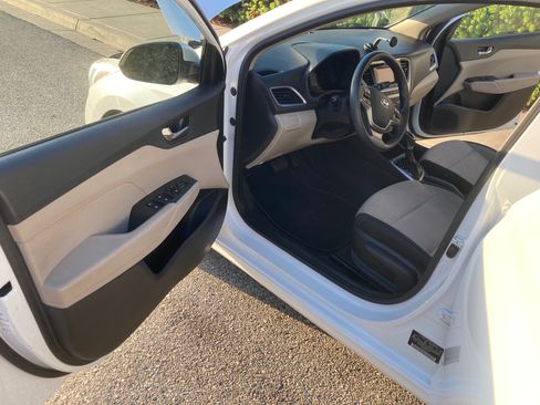 Used 2019 Hyundai Accent SE image 32