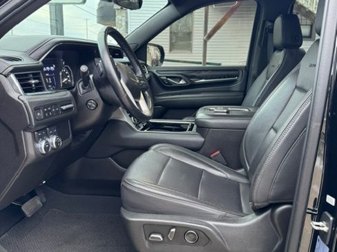 Used 2021 GMC Yukon Denali w/ Denali Premium Package image 13