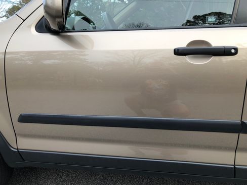 Used 2005 Honda CR-V EX image 11