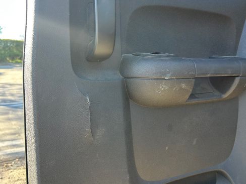 Used 2010 Chevrolet Silverado 1500 LTZ w/ Max Trailering Pack image 21