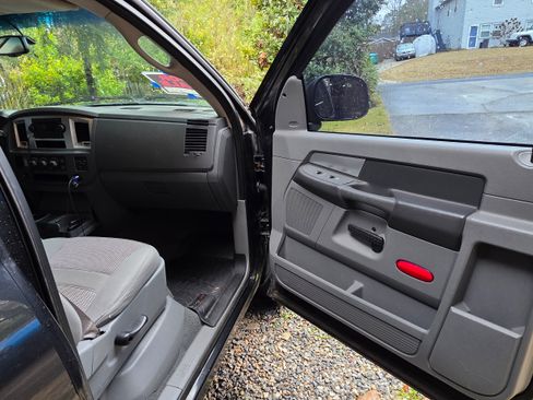 Used 2007 Dodge Ram 1500 Truck SLT w/ Light Group image 17