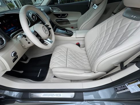 Used 2025 Mercedes-Benz AMG GT 63 image 9