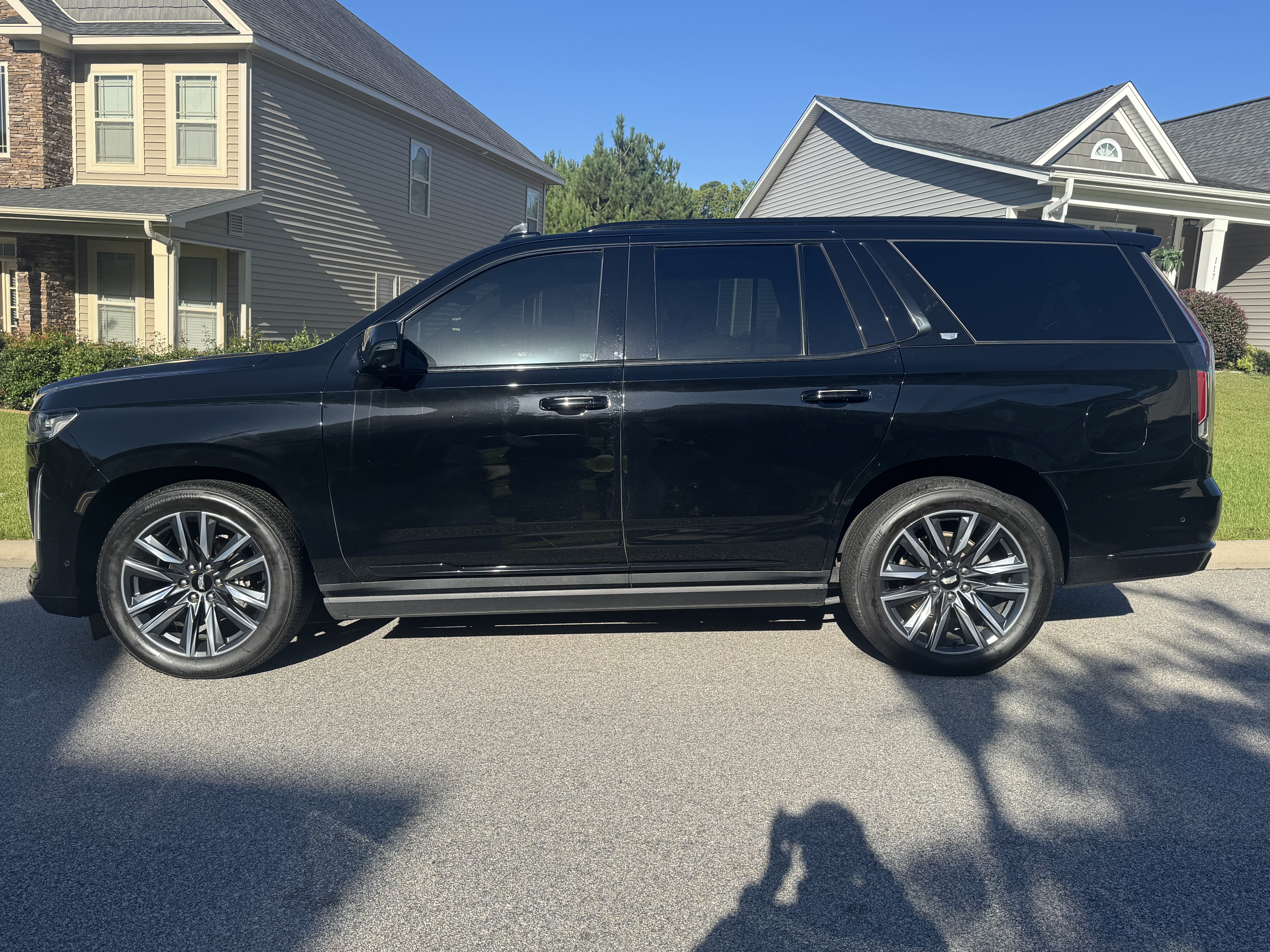 Used 2021 Cadillac Escalade Sport w/ Driver Assist Tech Package AWD/4WD image 8