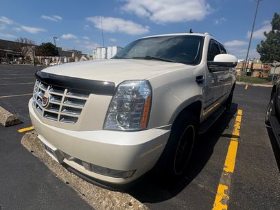 Used 2013 Cadillac Escalade EXT Luxury