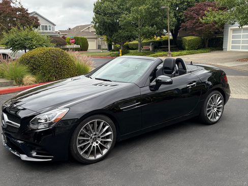 Used 2018 Mercedes-Benz SLC 300 image 5