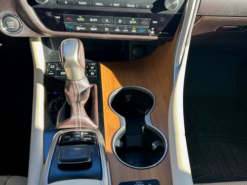 Used 2017 Lexus RX 350 FWD image 12