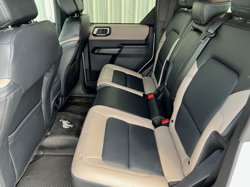 Used 2024 Ford Bronco Wildtrak image 18