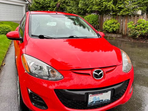 Used 2011 MAZDA MAZDA2 Sport image 1