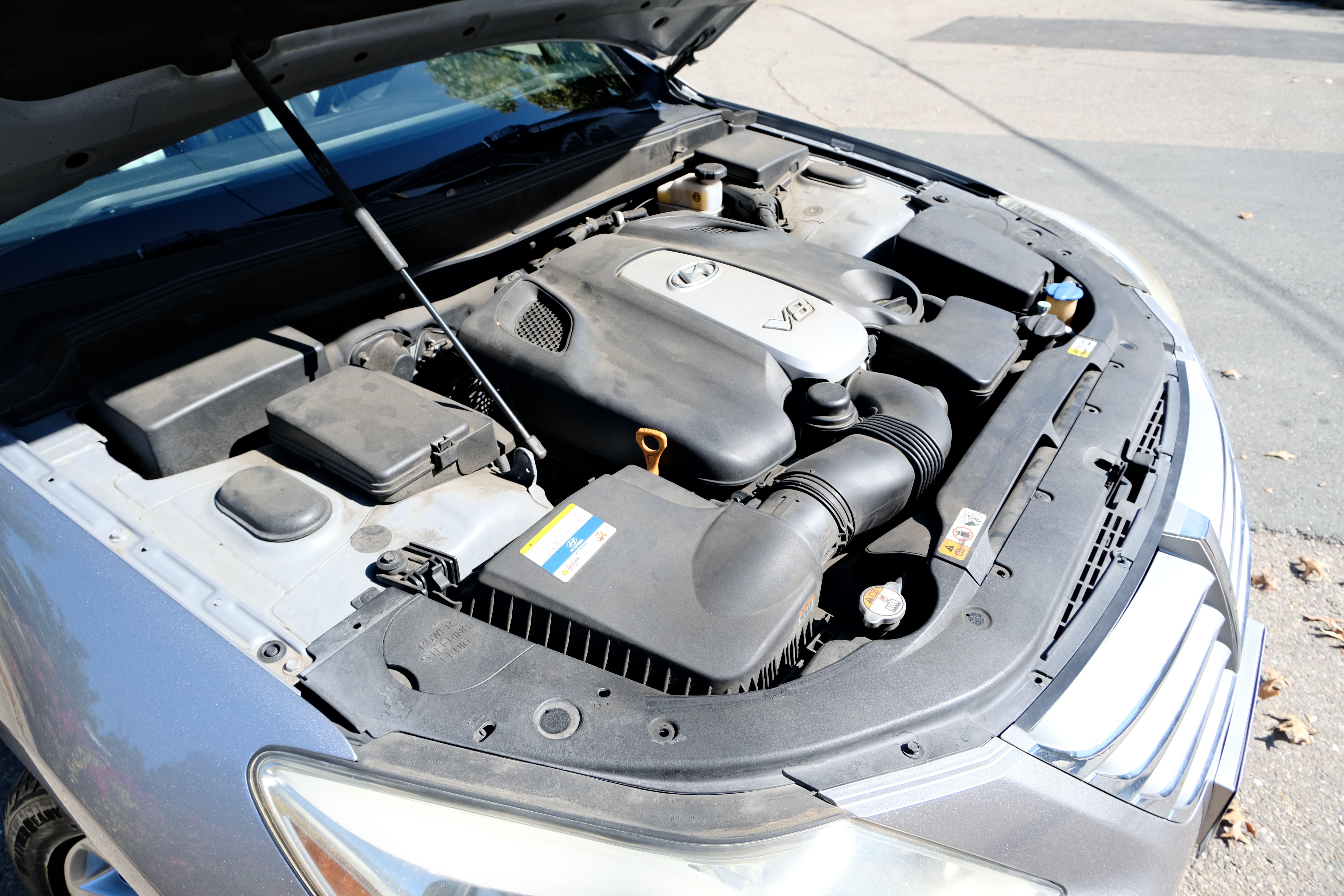 Used 2012 Hyundai Genesis 4.6 RWD image 4