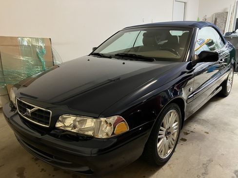 Used 2004 Volvo C70 LT image 6