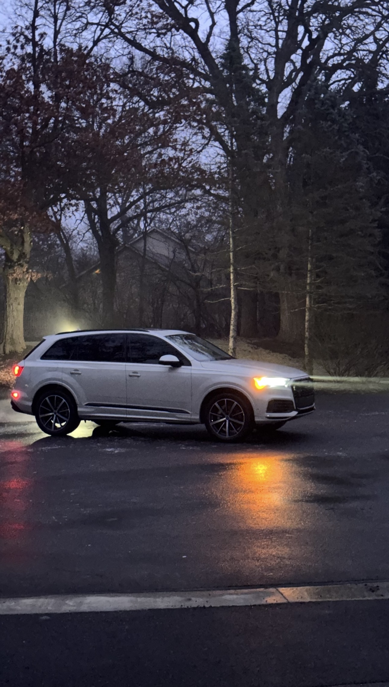 Used 2022 Audi Q7 3.0T Premium Plus AWD/4WD image 21