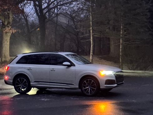 Used 2022 Audi Q7 3.0T Premium Plus AWD/4WD image 21