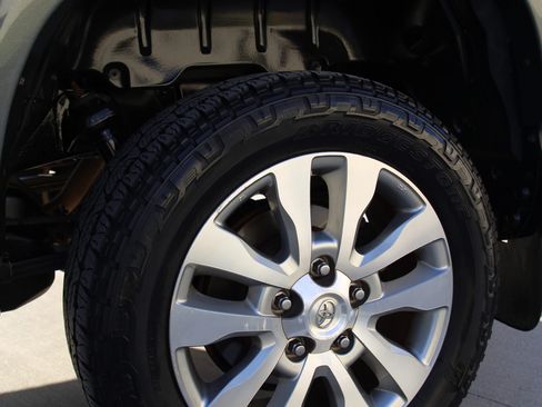 Used 2017 Toyota Tundra 1794 Edition AWD/4WD image 18
