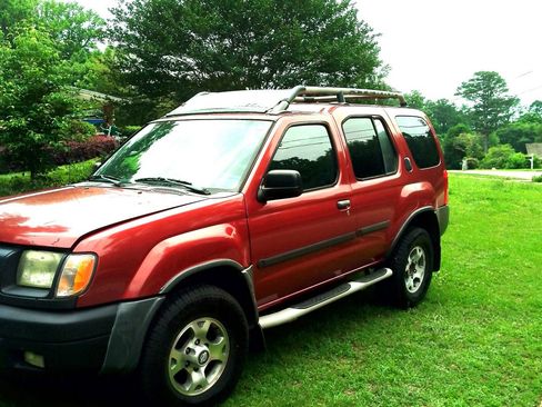 Used 2001 Nissan Xterra XE AWD/4WD image 10