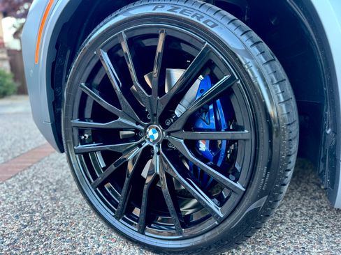 Used 2025 BMW X5 M60i w/ Executive Package image 6