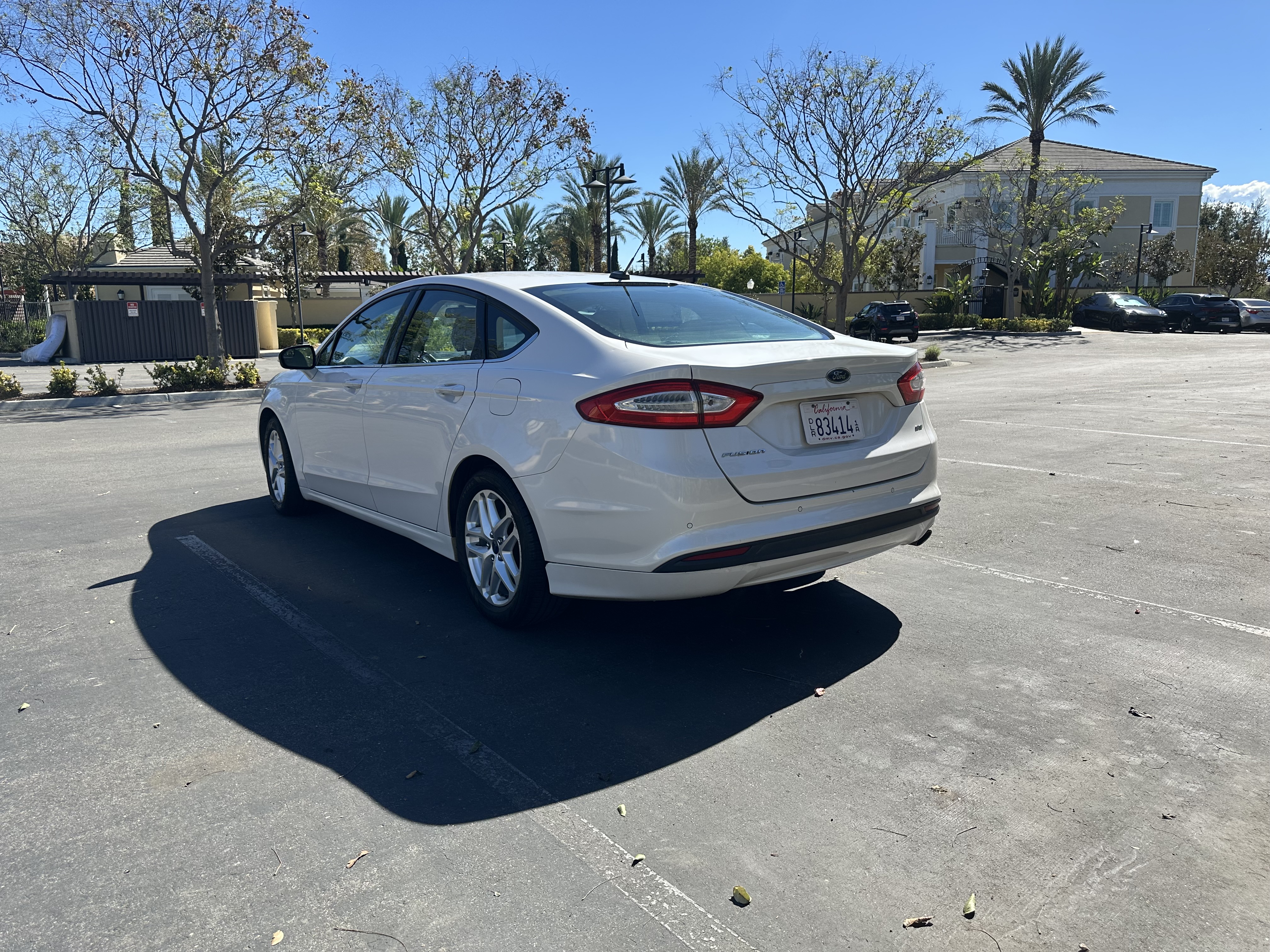 Used 2013 Ford Fusion SE FWD image 6