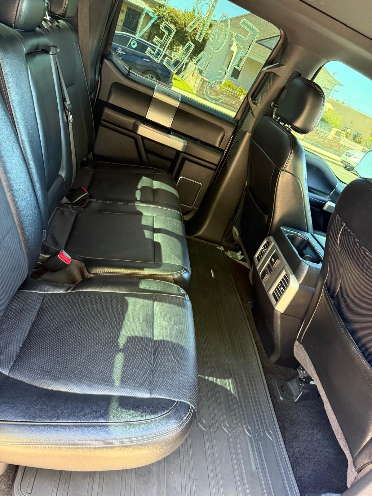 Used 2015 Ford F150 Lariat w/ Equipment Group 502A Luxury AWD/4WD image 9