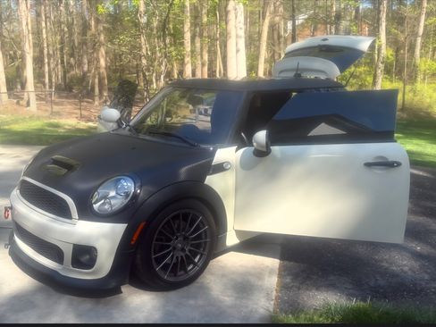 Used 2013 MINI Cooper S image 6
