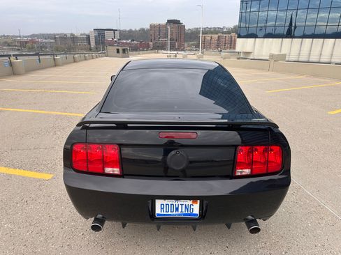 Used 2007 Ford Mustang GT Premium RWD image 12
