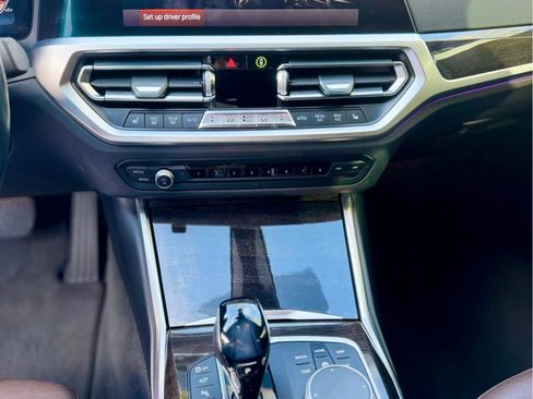 Used 2020 BMW 330i Sedan w/ Premium Package image 9