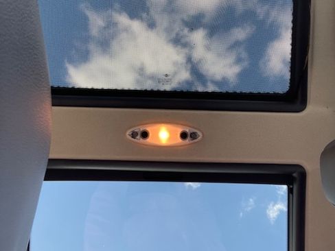 Used 2011 MINI Cooper Hardtop image 10