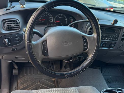 Used 2001 Ford F150 Short Bed 4D image 6