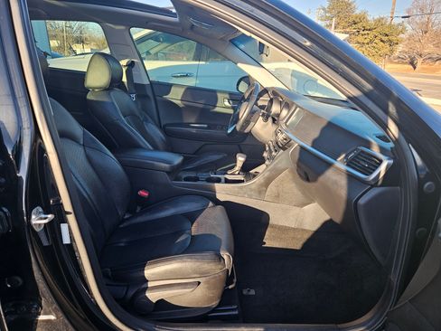 Used 2020 Kia Optima SE image 19