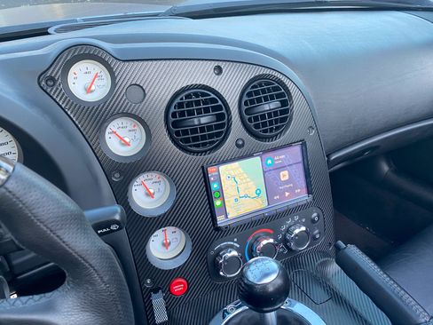 Used 2003 Dodge Viper SRT-10 image 11