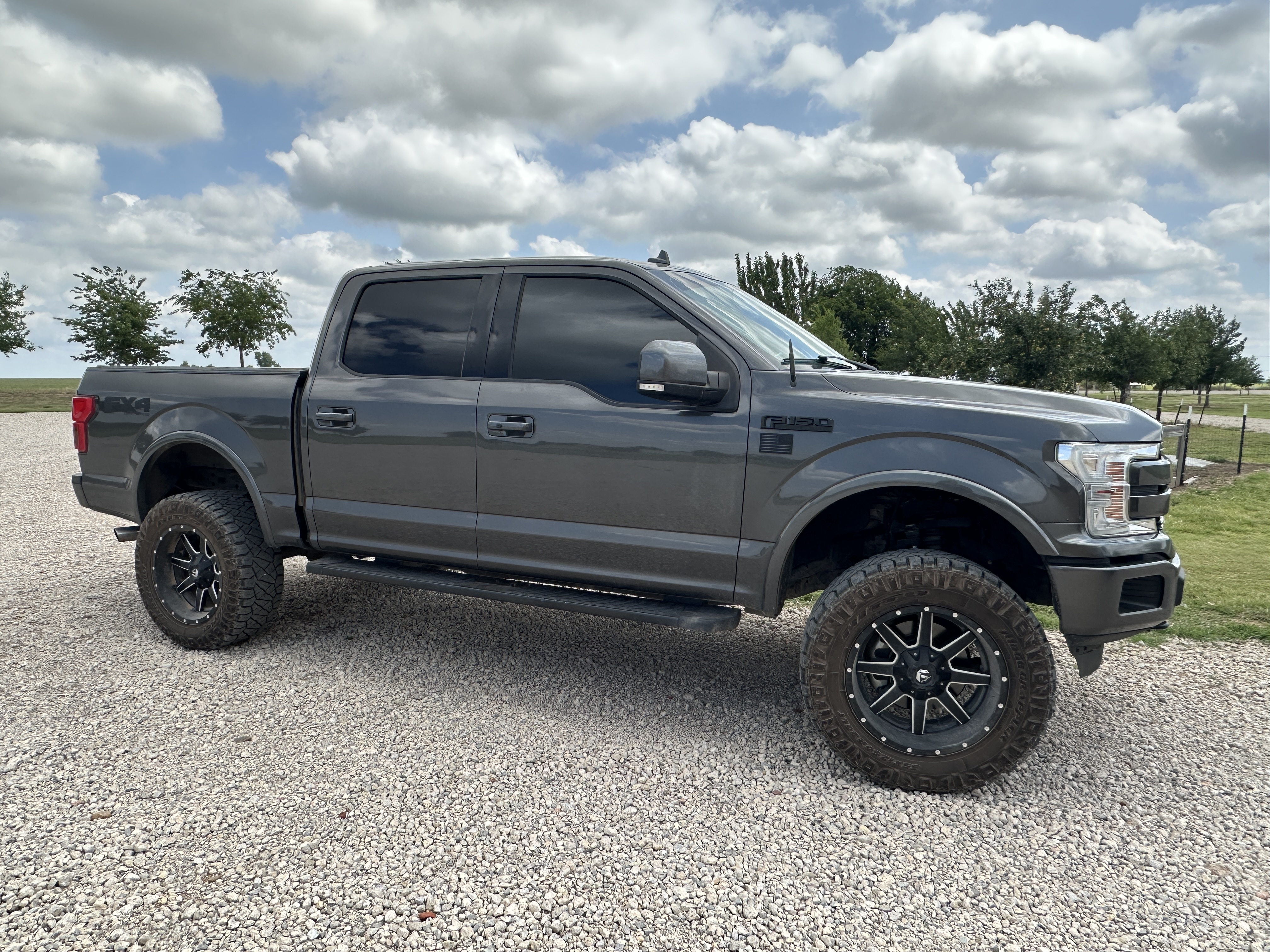 Used 2018 Ford F150 Lariat w/ Equipment Group 502A Luxury AWD/4WD image 1