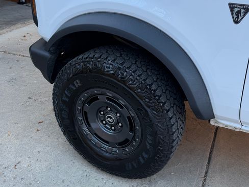 Used 2025 Ford Bronco Sport Utility 2D w/ Sasquatch Package image 14