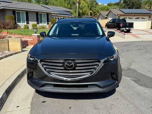Used 2018 MAZDA CX-9 Touring image 4