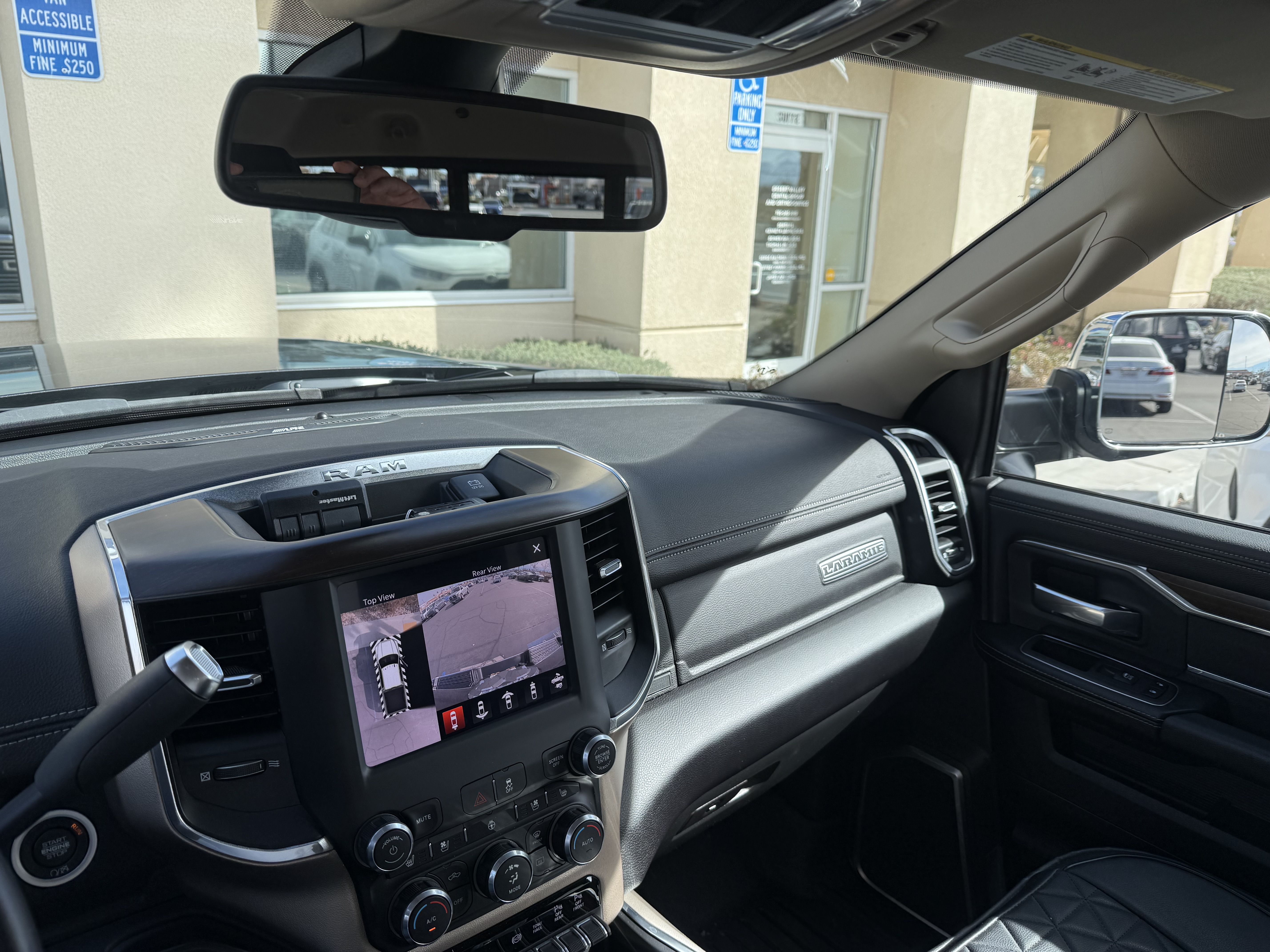 Used 2022 RAM 2500 Laramie AWD/4WD image 6