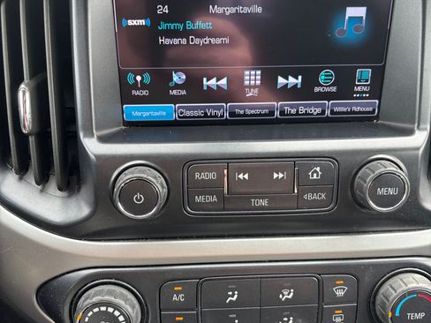 Used 2018 Chevrolet Colorado LT w/ LT Convenience Package image 15