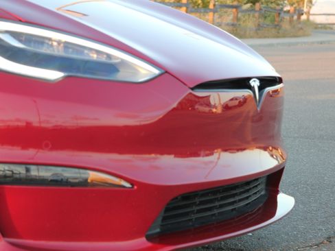 Used 2021 Tesla Model S Plaid image 10
