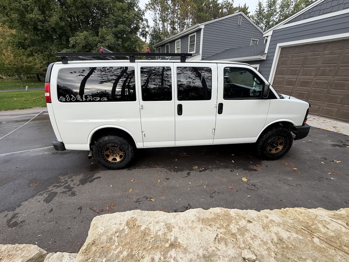 Used 2016 Chevrolet Express 2500 LS RWD image 8